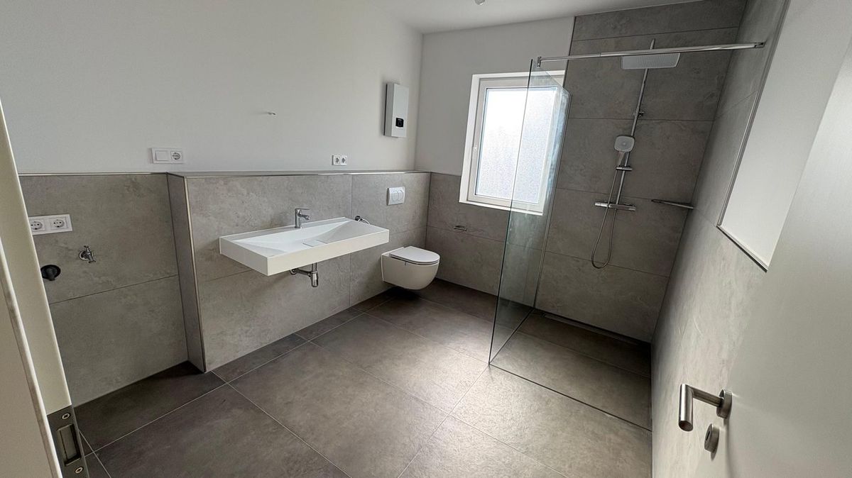 Fertig saniertes Badezimmer